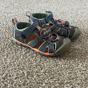 Girls Keen sandals size 1